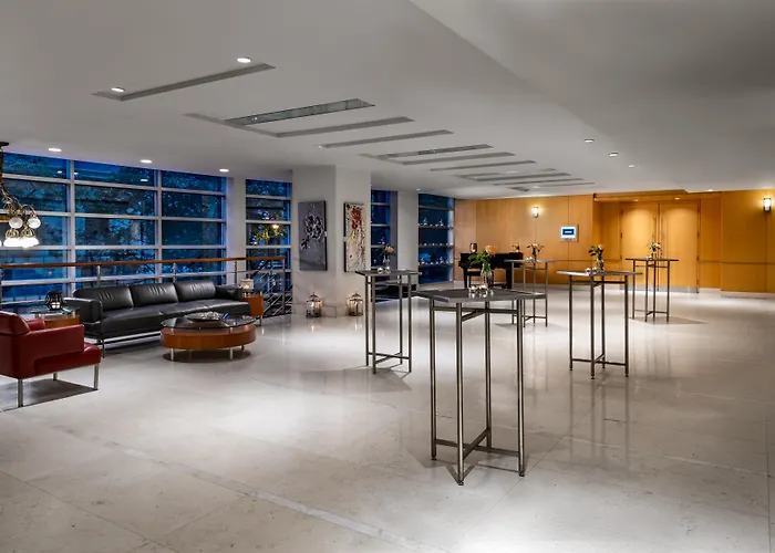 Sofitel Montreal Golden Mile Hotel